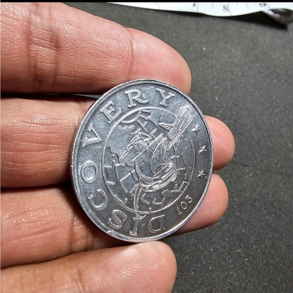 Sts-133 Discovery Space Shuttle Ssilver Tone Commemorative Token Coin Medal - Picture 6 of 9